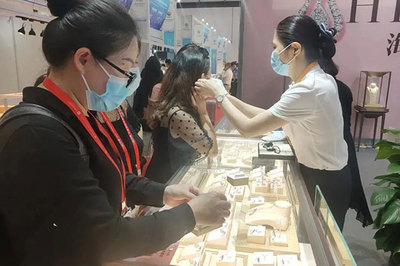 中国珠宝玉石首饰行业发展与零售市场趋势